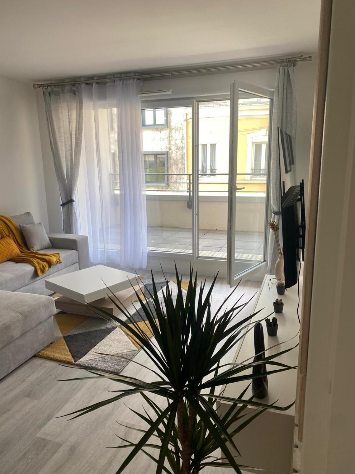 Appartement 24H Du Mans Le Mans Exterior foto